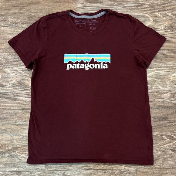 Patagonia Tops - Patagonia Organic Cotton Crew T-Shirt Women's Size Small Dark Ruby Maroon EUC